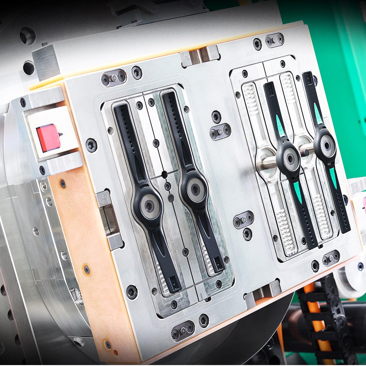 搪膠模具電鍍工藝的優(yōu)缺點(diǎn)